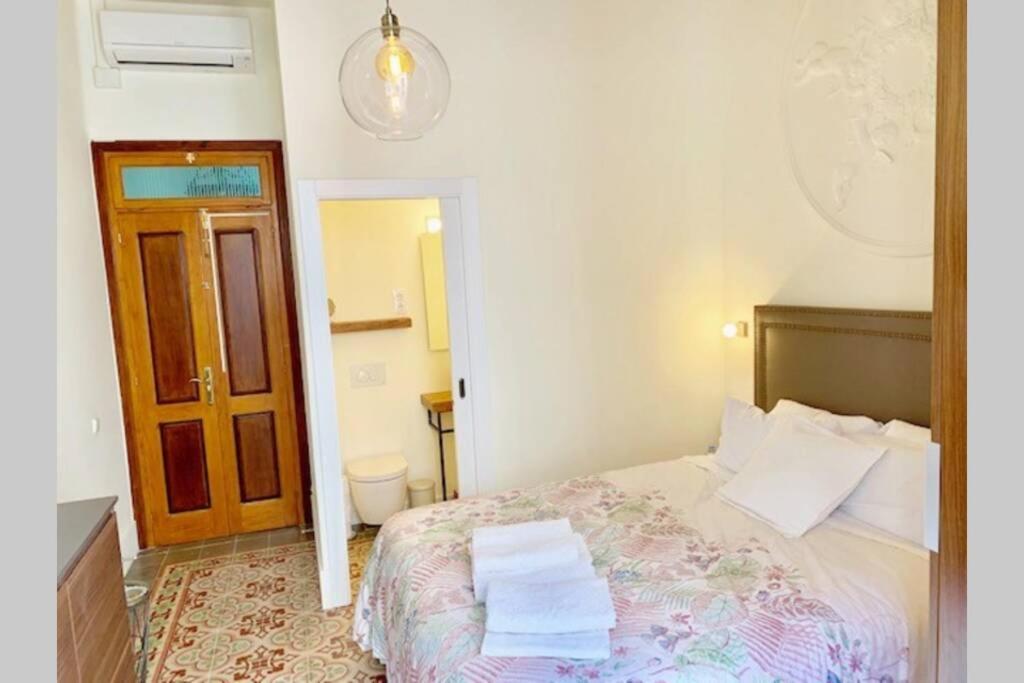 Cozy Studio With Balcony In The Best Place Διαμέρισμα Σίτζες Εξωτερικό φωτογραφία