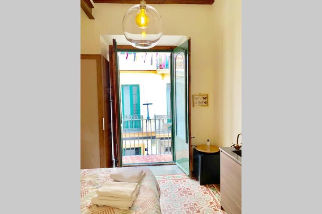 Cozy Studio With Balcony In The Best Place Διαμέρισμα Σίτζες Εξωτερικό φωτογραφία