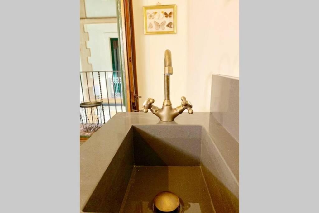Cozy Studio With Balcony In The Best Place Διαμέρισμα Σίτζες Εξωτερικό φωτογραφία