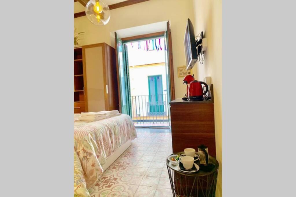 Cozy Studio With Balcony In The Best Place Διαμέρισμα Σίτζες Εξωτερικό φωτογραφία